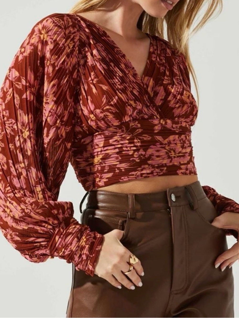 ASTR Women’s Pernille Pleated Puff Sleeve Crop Blouse Top Size Large